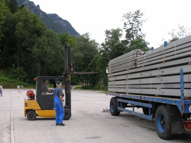 zeltaufbaun_09_07_09_-0002