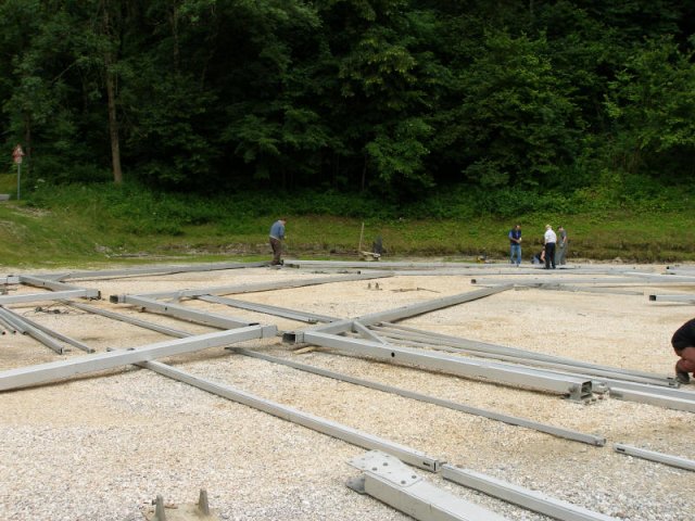 zeltaufbaun_09_07_09_-0040