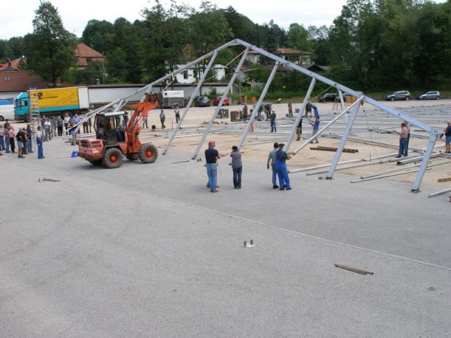 zeltaufbaun_09_07_09_-0066