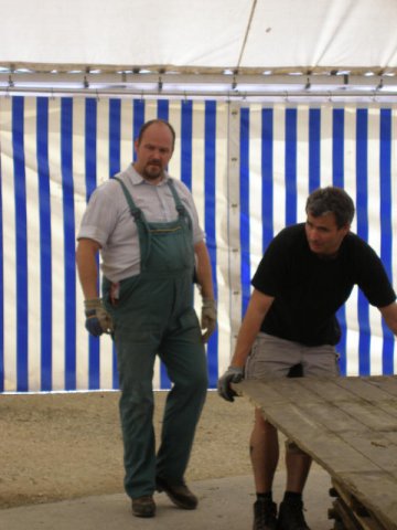zeltaufbaun_09_07_09_-0079